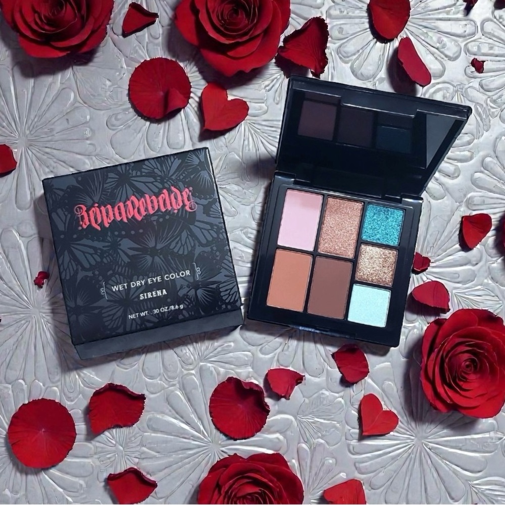 🌹 Reina Rebelde Wet Dry Eyeshadow Palette | Sirena